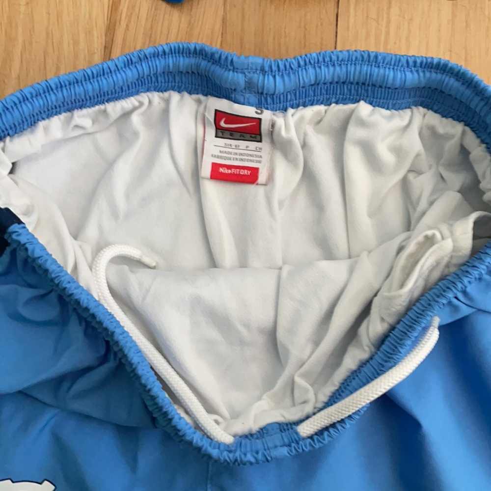 5 pairs of Nike Dry Fit running shorts - Picture 6 of 11